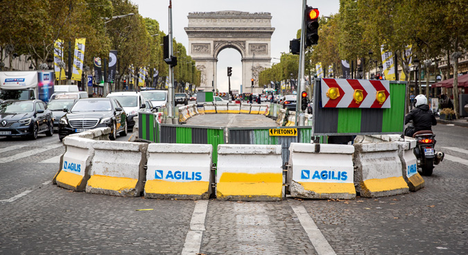 Signalisation Champs Elysées