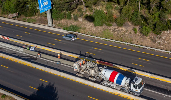 https://www.nge.fr/app/uploads/sites/18/2020/10/signalisation-temporaire-exploitation-de-chantier-autoroutier_580x340.jpg