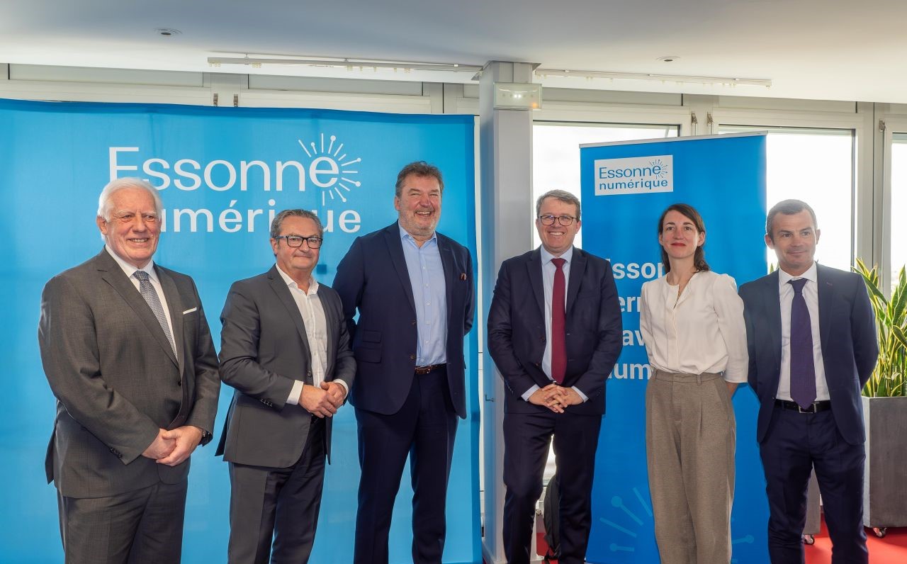 Illustration Le groupement mené par SOGETREL remporte le marché lancé par « Essonne Numérique » pour la transformation numérique des collectivités du département
